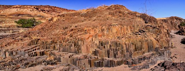 125 Twijfelfontein, Damaraland, organ pipes.JPG